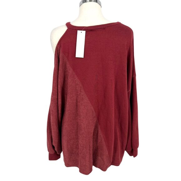 Gilli Asymmetrical Cold Shoulder Relaxed Pullover Top Berry Red Size 2X NWT - Picture 6 of 10